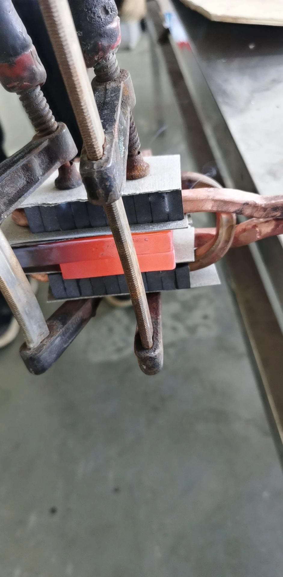 IGBT+DSP+CE Protable Mesin pemanas induksi dengan lembaran logam 5