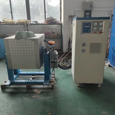 Harga bagus Tungku Induksi Frekuensi Menengah 160KW 100kg Tungku Induksi Peleburan Besi Baja on line