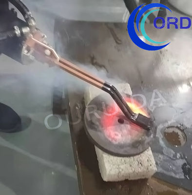 Harga bagus Cepat Dan Tepat Peralatan Annealing Induksi Otomatis Untuk Set Stamp Metal Akhir on line