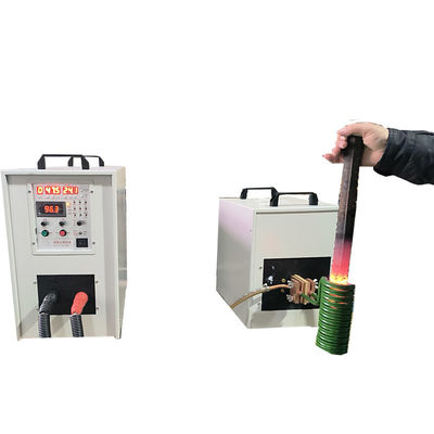 Sumber daya listrik yang stabil Peralatan pemanas induksi frekuensi tinggi dengan desain kompak