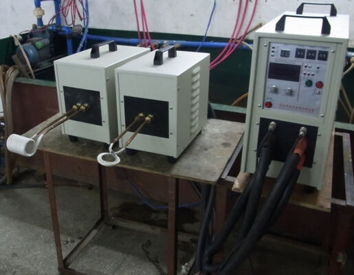 Harga bagus Mesin Pemanas Induksi Frekuensi Tinggi HF-25KW dengan Siklus Kerja 100% Frekuensi 30-80kHz dan Sertifikasi CE on line